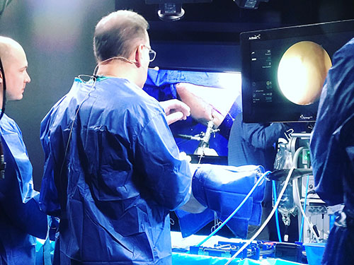 Dr Herrera recently was  at Arthrex in Naples, Fl taping a video for Arthrex’ regarding a novel hip arthroscopy wand. This wand will make hip arthroscopy, labral repair and FAI surgery much easier.