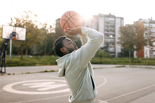 What Conditions Can Be Treated with Shoulder Arthroscopy in Miami?